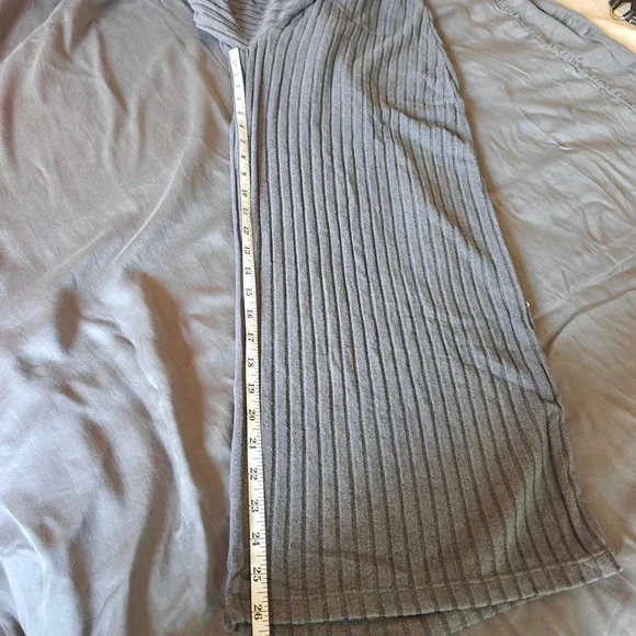 Halara Gray Ribbed Striped Wide Leg Jumpsuit Adjustable Straps XS NEW - Picture 14 of 14